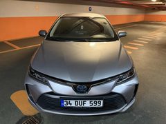 HAS OTOMOTİV'DEN 2021 MODEL 1.8 HYBRİD 88.000 KM TOYOTA COROLLA