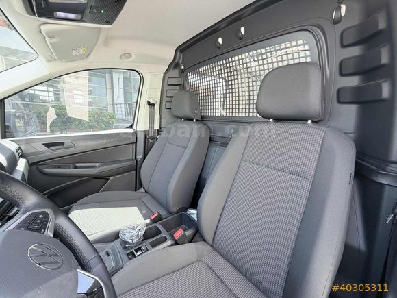 UMH GRUP 2025 MODEL VW CADDY MAXI 8.500KM HATASIZ %20 KDV H.SBLT
