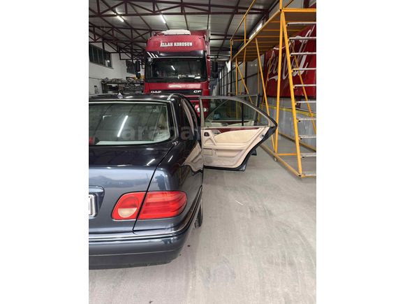 Sahibinden Mercedes - Benz E 200 Elegance 1998 Model 