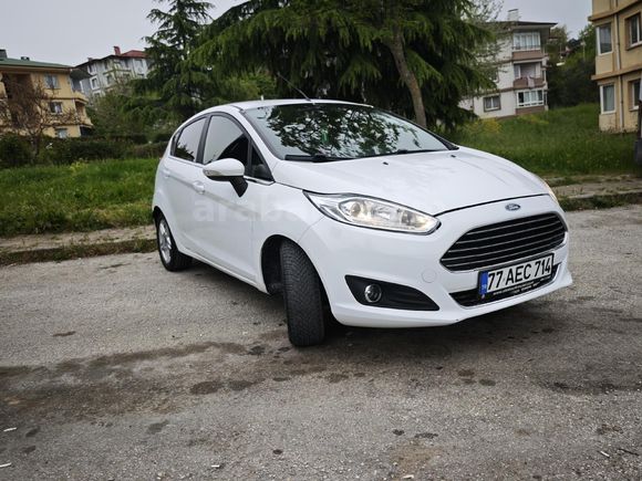 sahibinden satılık Ford Fiesta titanyum paket 6 ileri otomatik vites
