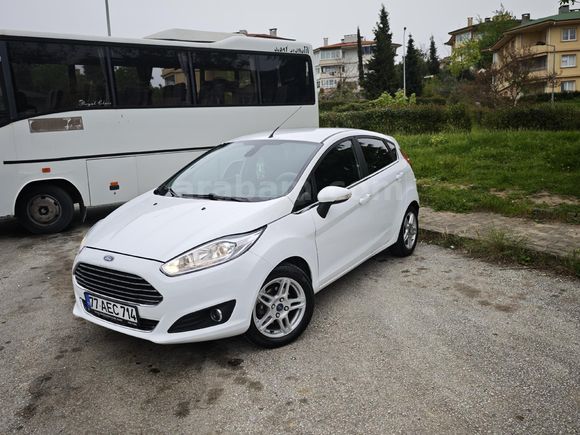 Sahibinden Ford Fiesta 1.6 Titanium 2014 Model