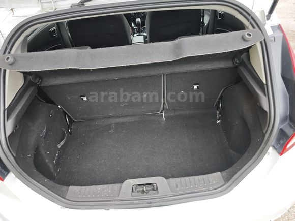 sahibinden satılık Ford Fiesta titanyum paket 6 ileri otomatik vites