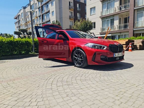 BMW 1.18i - Shadow Paket - Melbourne Red
