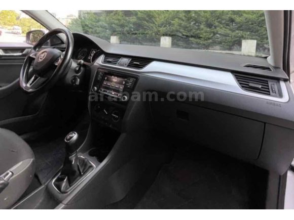 Sahibinden Skoda Rapid 1.4 TDI GreenTec Ambition 2017 Model 