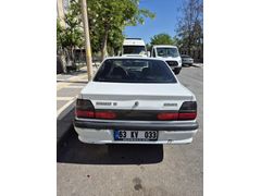 Öğretmenden yeni muayeneli Renault R 19 1.4 Europa RNA 1998 Model