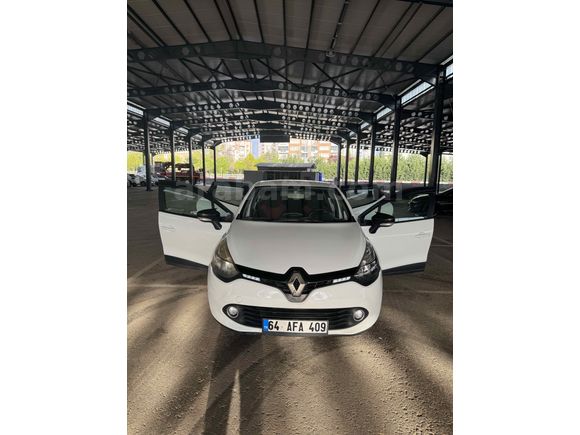 Öğretmenden Clio Değişensiz Geri Görüşlü
