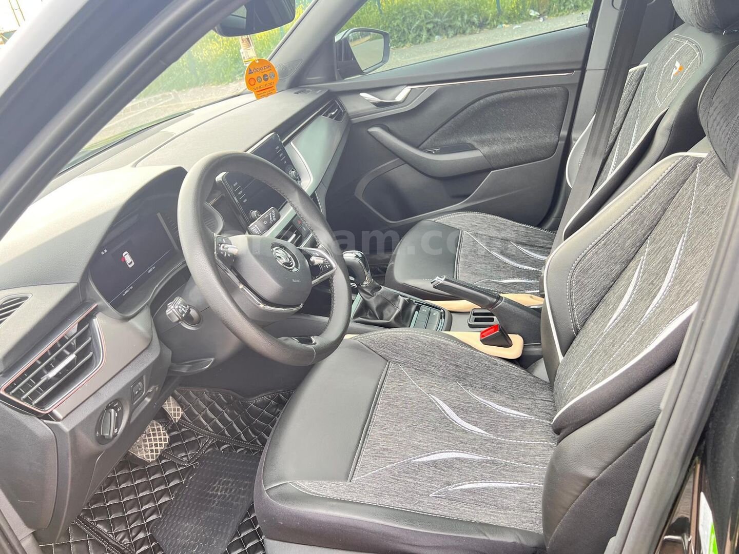 Sahibinden Skoda Kamiq 1.5 TSI Premium 2023 Model Mardin 32.000 km Siyah 7