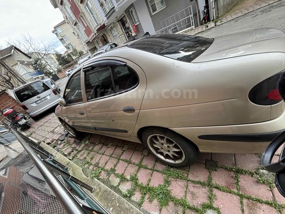 Sahibinden Renault Megane 2.0 RXT 1998 Model 