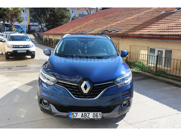 acil satılık... aracım en dolu paket olup otomatik park eder