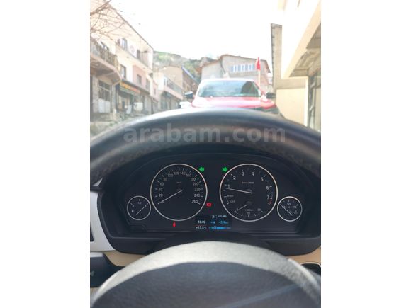 Sahibinden BMW 3 Serisi 320i ED Techno Plus 2016 Model  99.000 km Beyaz