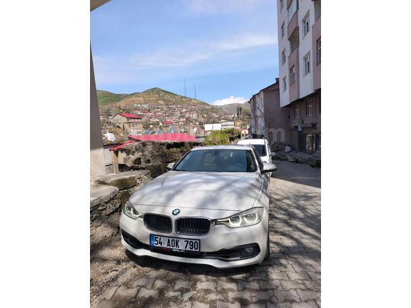 Sahibinden BMW 3 Serisi 320i ED Techno Plus 2016 Model  99.000 km Beyaz