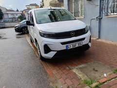 Sahibinden Opel Combo 1.5 CDTI Essential 2025 Model