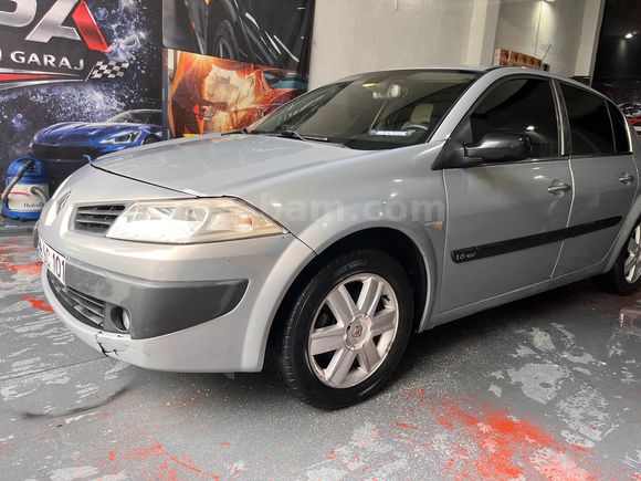 Sahibinden Renault Megane 1.6 Authentique 2004 Model 