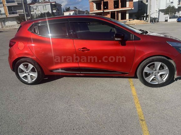 Sahibinden Renault Clio 1.5 dCi Icon 2013 Model  190.000 km Kırmızı