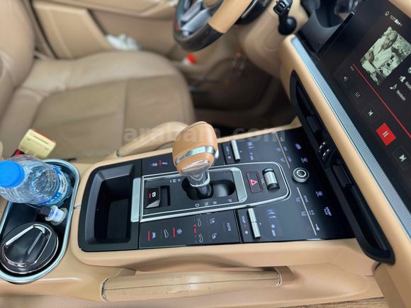 Galeriden Porsche Cayenne Diesel 2012 Model Sivas