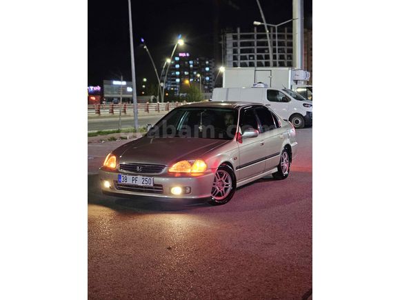 Sahibinden Honda Civic 1.6 i ES 2000 Model 
