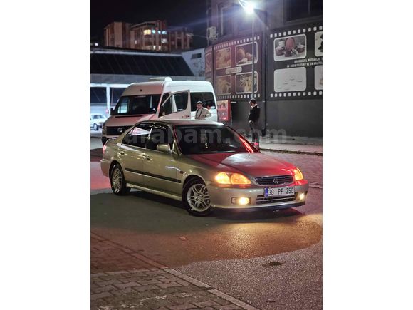 Sahibinden Honda Civic 1.6 i ES 2000 Model 