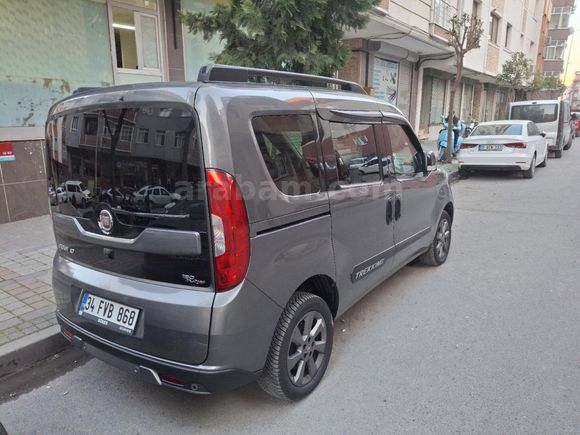 Sahibinden Fiat Doblo Combi 1.6 Multijet Trekking 2022 Model