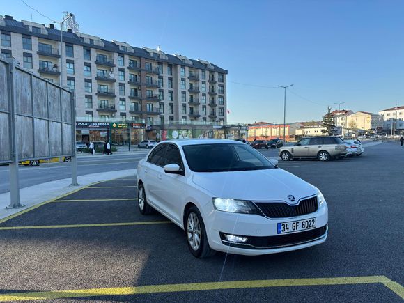 Sahibinden Skoda Rapid 1.4 TDI Style Grande ful+ful