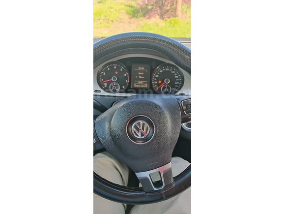 Akademisyenden Volkswagen Passat 1.6 Trendline 2010 Model