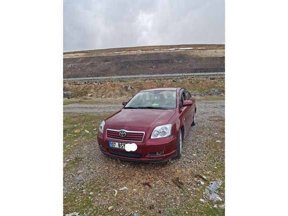 Sahibinden Toyota Avensis 1.6 Comfort 2003 Model  310.000 km Kırmızı
