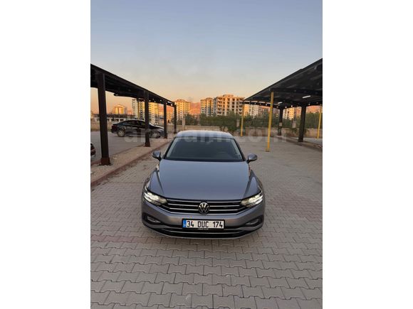 Sahibinden Volkswagen Passat 1.5 TSi Business 2020 Model  135.000 km Gri (Gümüş)