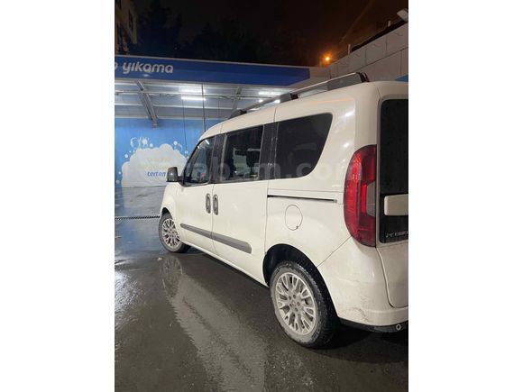 Sahibinden Fiat Doblo Combi 1.6 Multijet Premio 2017 Model   Detay için arayabilirsinz
