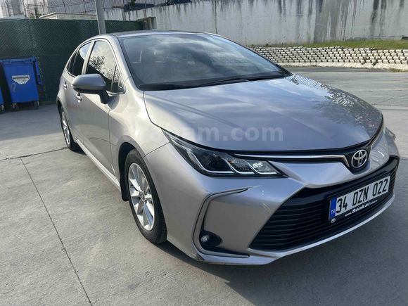 Sahibinden Toyota Corolla 1.5 Dream 2021 Model 