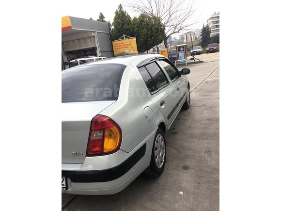 Sahibinden Renault Clio 1.4 Authentique 2002 Model