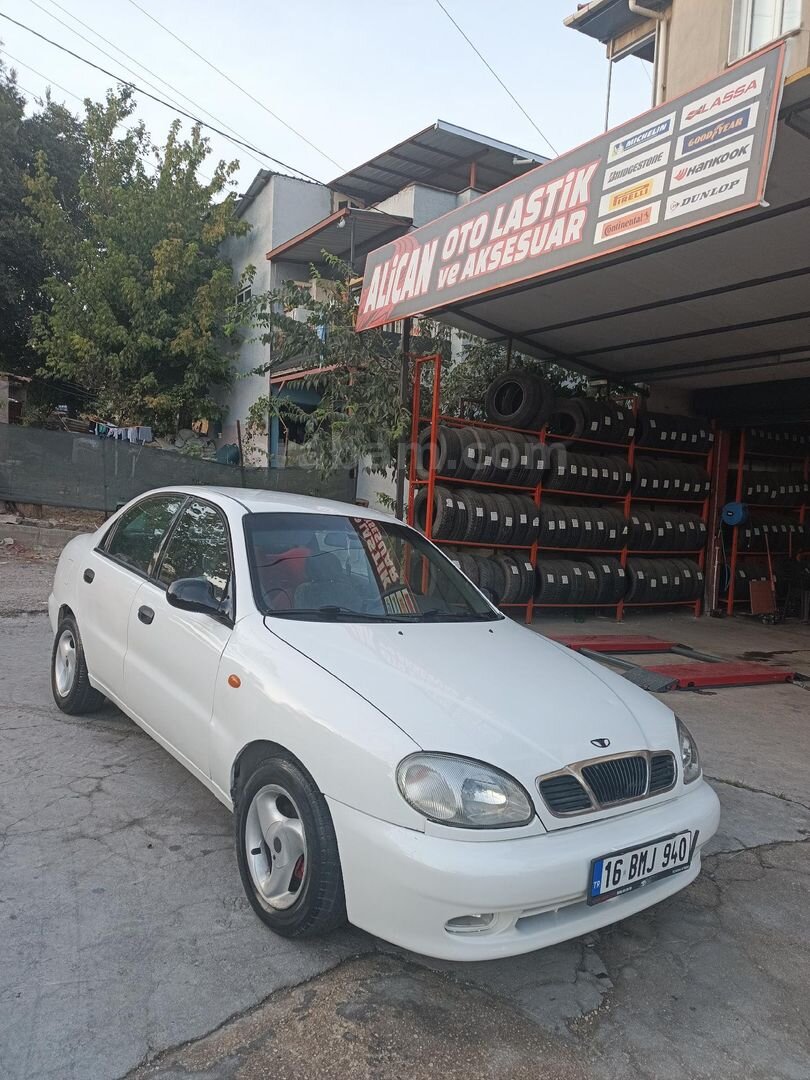 Sahibinden Daewoo Lanos 1.6 SX 1998 Model Bursa 156.000 km Beyaz 1