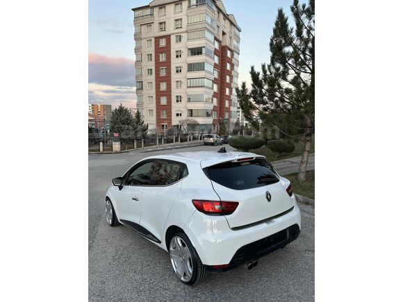 Sahibinden Renault Clio 1.2 Touch 2013 Model  400.000 km Beyaz