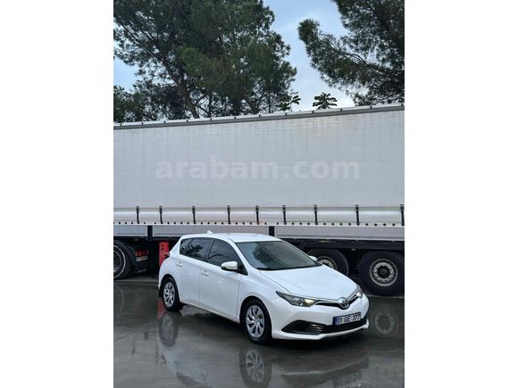 Galeriden Toyota Auris 1.33 Life 2016 Model Balıkesir