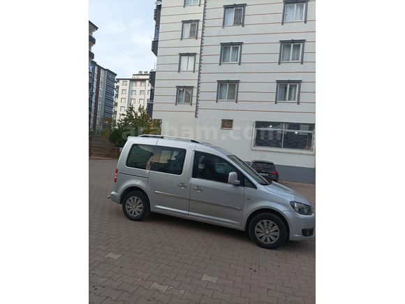 Sahibinden Volkswagen Caddy 1.6 TDI Trendline 2011 Model  293.000 km Gri (Gümüş)