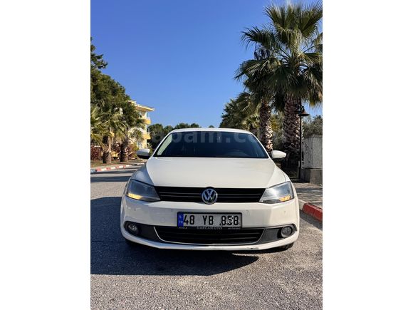 Sahibinden Volkswagen Jetta 1.4 TSi Comfortline 2012 Model  181000 km   Beyaz