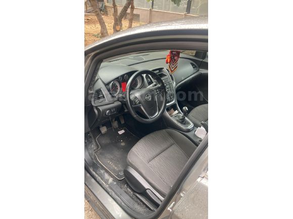 Sahibinden Opel Astra 1.6 Edition 2018 Model  150.000 km Füme