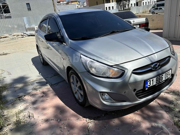 Galeriden Hyundai Accent Blue 1.4 CVVT Mode Plus 2012 Model Hatay