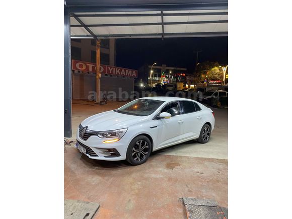 Sahibinden Renault Megane 1.3 TCe Joy Comfort 2022 Model 