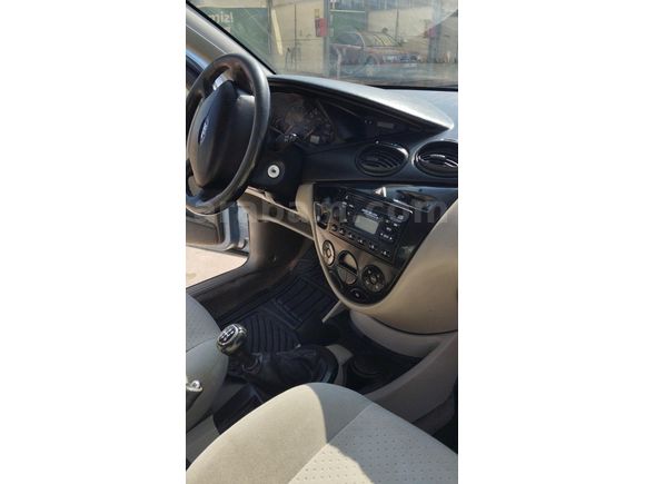 Emsalsiz Düşük KM 2004 Ford Focus Ghia