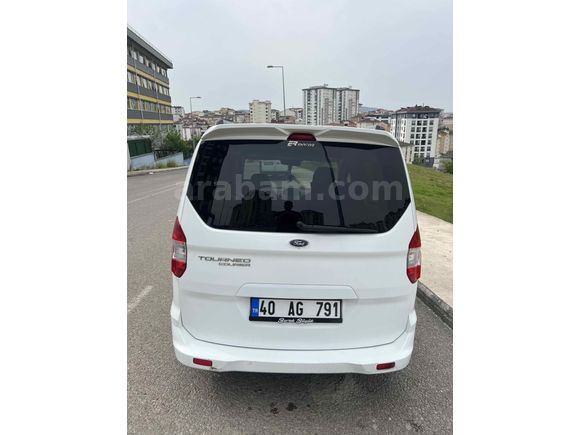 Sahibinden Ford Tourneo Courier 1.6 TDCi Titanium 2014 Model 