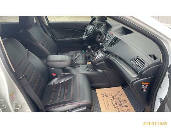 BAKIMLI VE TERTEMİZ HONDA CRV 2014 MANUEL.