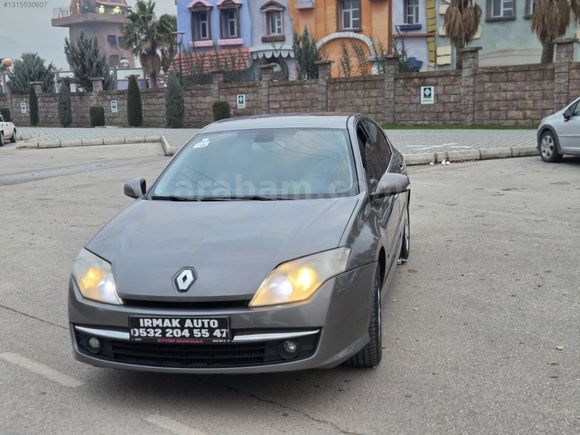 2009 MODEL LAGUNA HATASIZ AYARINDA ÇOK TEMİZ MEMUR ARABASI