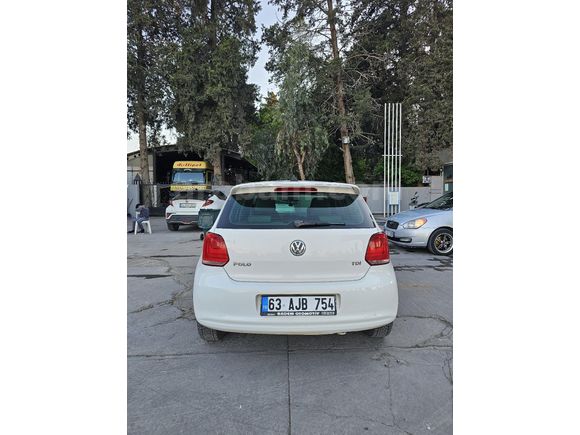 POLO 2013 düşük KM, temiz ve bakımlı