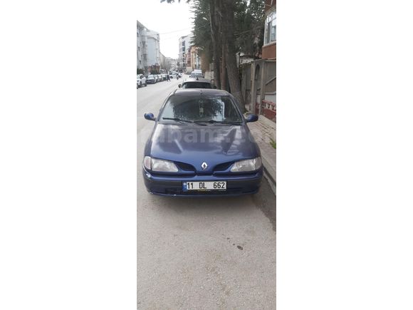 bedavaya veriyoz beğenmiyonuz Megane 1.6 RTE 1998 Model