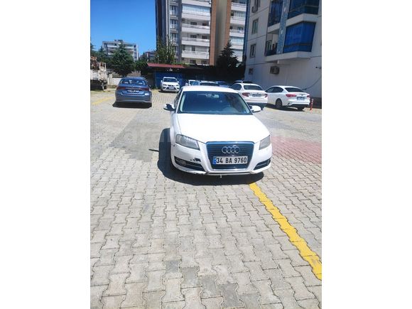 Memurdan Audi A3 Sportback 1.6 TDI Ambition 2012 Model 