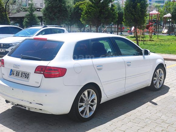 Memurdan Audi A3 Sportback 1.6 TDI Ambition 2012 Model 