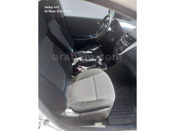 Sahibinden Hyundai Accent Blue 1.4 CVVT Mode Plus 2012 Model