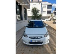 Sahibinden Hyundai Accent Blue 1.4 CVVT Mode Plus 2012 Model
