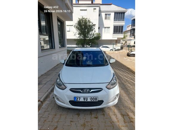 Sahibinden Hyundai Accent Blue 1.4 CVVT Mode Plus 2012 Model