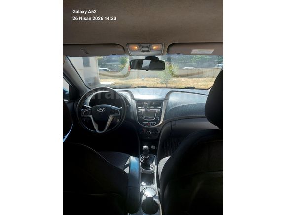 Sahibinden Hyundai Accent Blue 1.4 CVVT Mode Plus 2012 Model