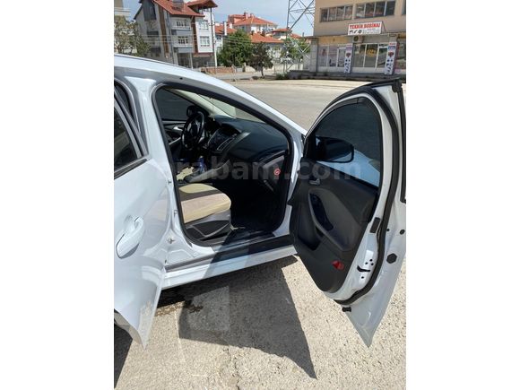 Sahibinden Ford Focus 1.6 TDCi Trend 2012 Model